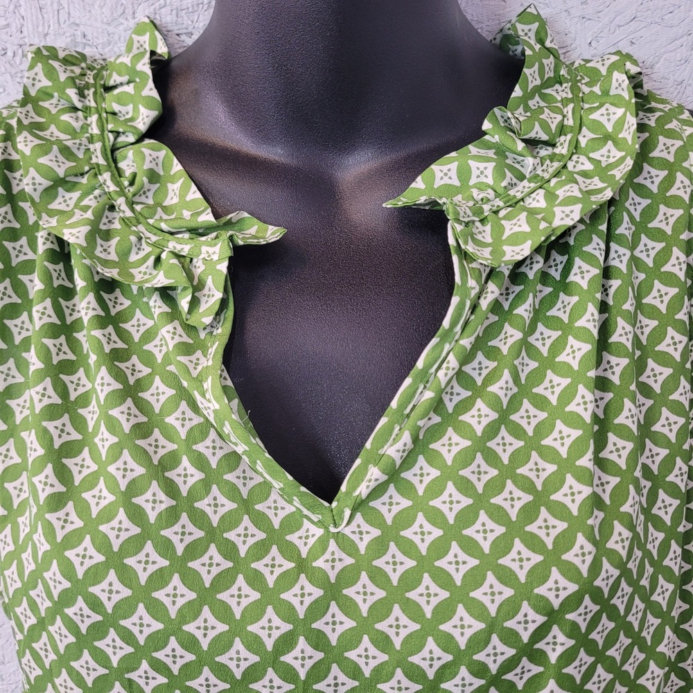 Banana Republic Women Green White Geometric Ruffle Neck Sleeveless Blouse Medium